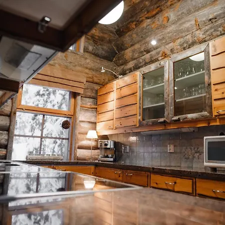 Rukan Talvikota * Куусамо